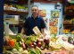 Banco di frutta e verdura al mercato Parioli